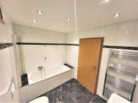 Hauptbild Großzügige Erdgeschosswohnung mit Badewanne